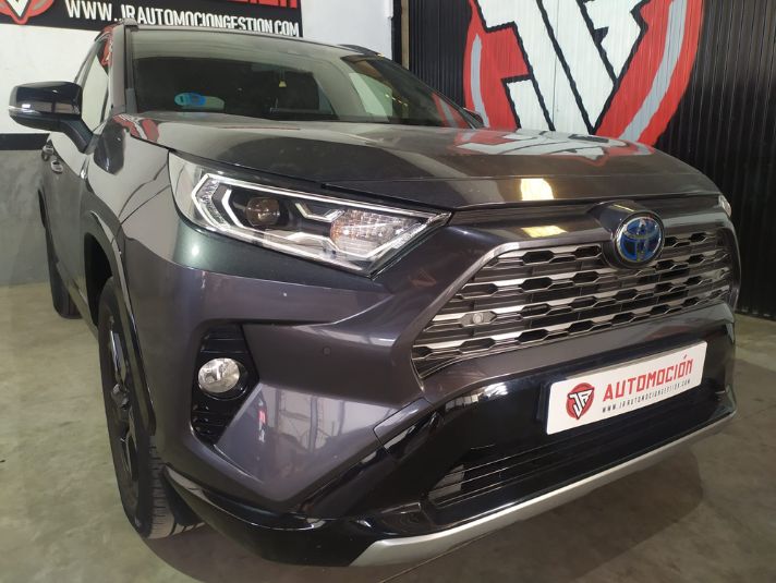 TOYOTA Rav4 2.5l 220H Style 5p