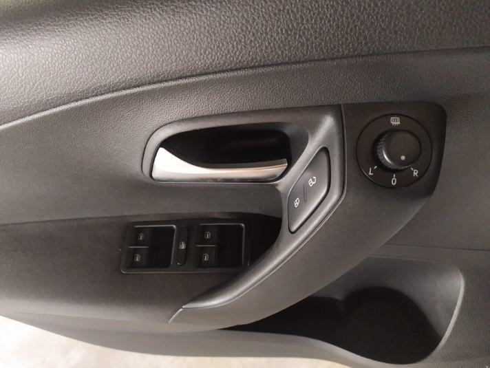 VOLKSWAGEN Polo 1.6 TDI 90cv DSG Sport 5p