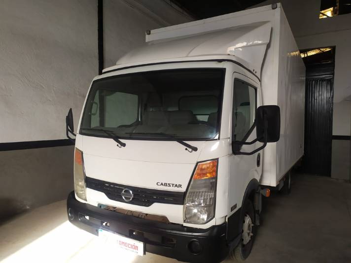 NISSAN Cabstar C35111B51 Comfort Corta Caja Aluminio 2p