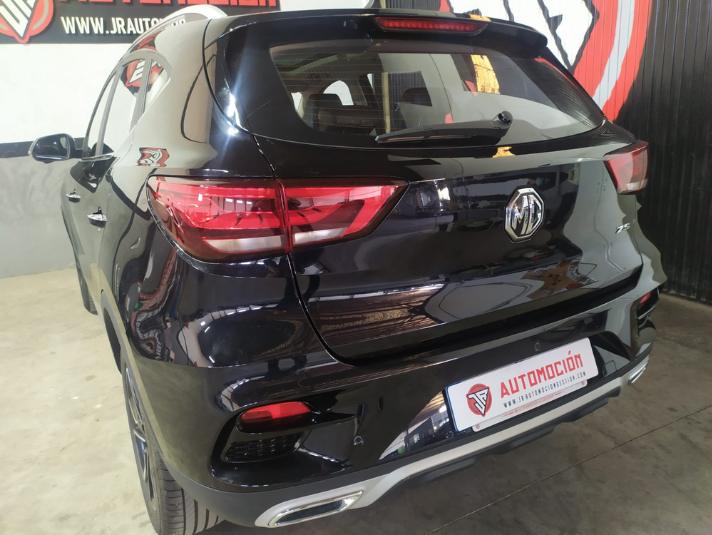 MG ZS 1.0T Luxury 5p