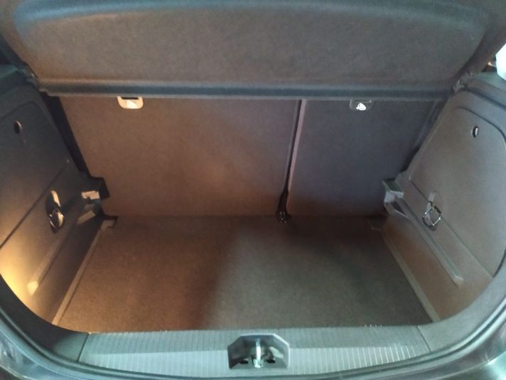 OPEL Corsa 1.4 66kW 90CV Selective 5p