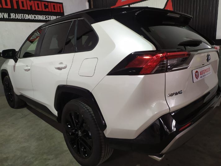 TOYOTA Rav4 2.5l 220H Style 4WD 5p