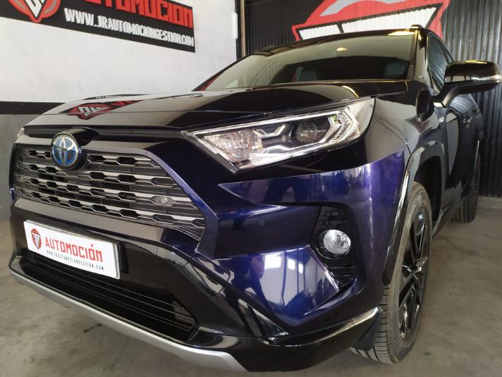 TOYOTA Rav4 2.5l 220H Style 5p