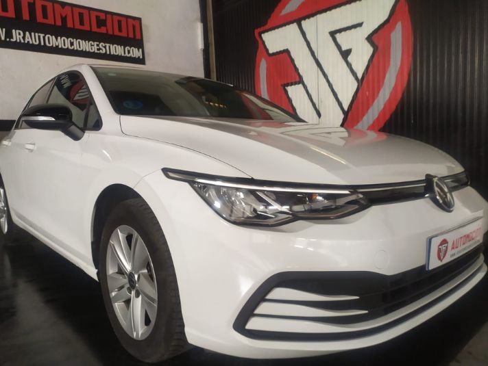 VOLKSWAGEN Golf Life 1.0 eTSI 81kW 110CV DSG 5p