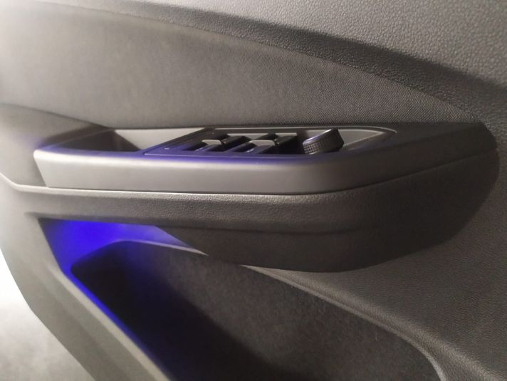 VOLKSWAGEN Golf Life 1.0 eTSI 81kW 110CV DSG 5p