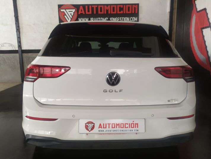 VOLKSWAGEN Golf Life 1.0 eTSI 81kW 110CV DSG 5p