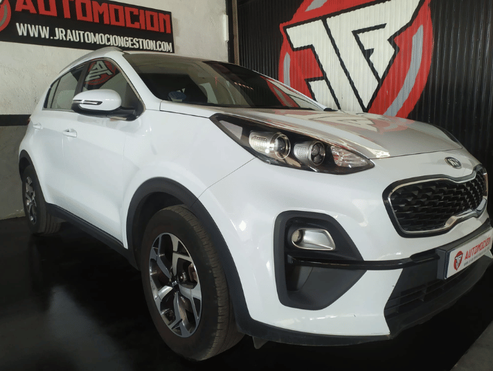 KIA Sportage 1.6 MHEV Black Edition 100kW 136CV 4x2 5p