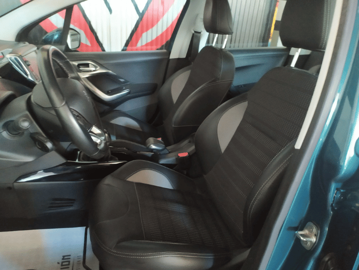 PEUGEOT 2008 Allure 1.2 PureTech 81KW 110CVSS EAT6 5p