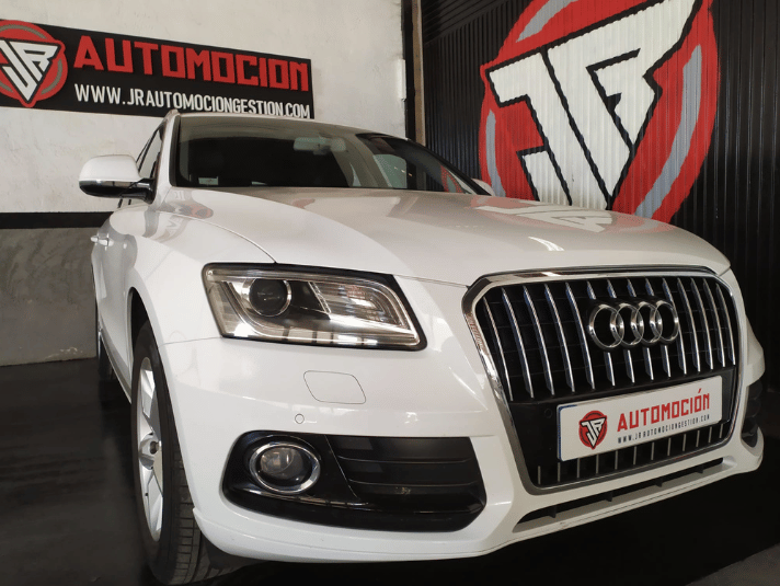 AUDI Q5 2.0 TDI ultra Black line edition