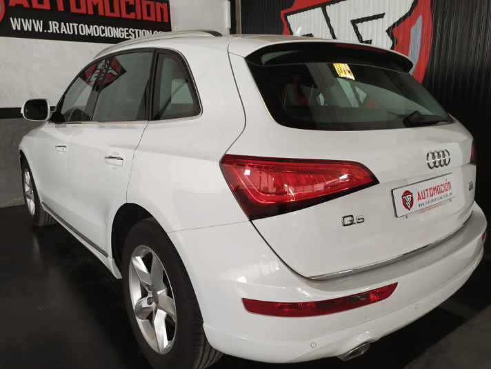 AUDI Q5 2.0 TDI ultra Black line edition