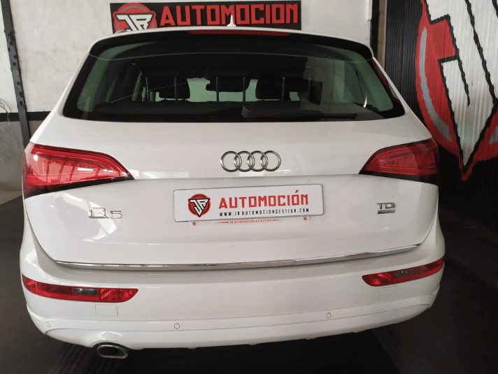 AUDI Q5 2.0 TDI ultra Black line edition