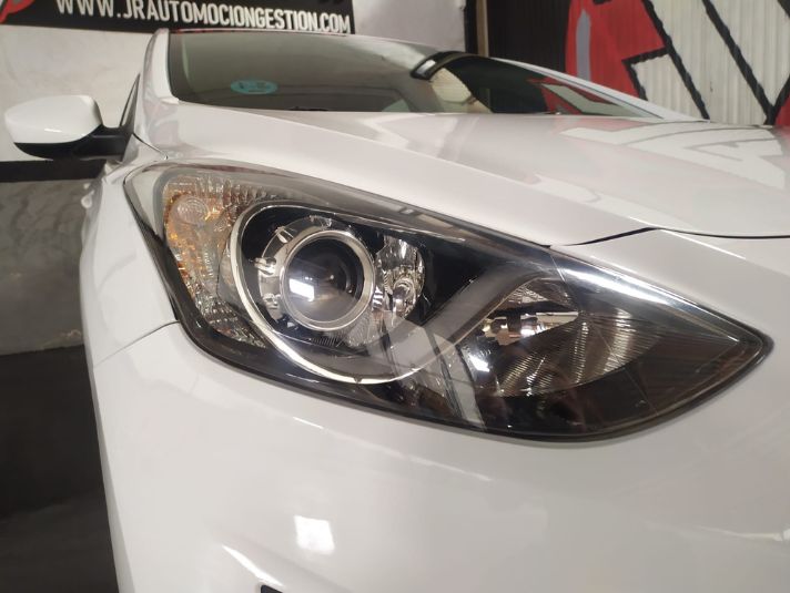 HYUNDAI i30 1.4 MPI BlueDrive 25 Aniversario