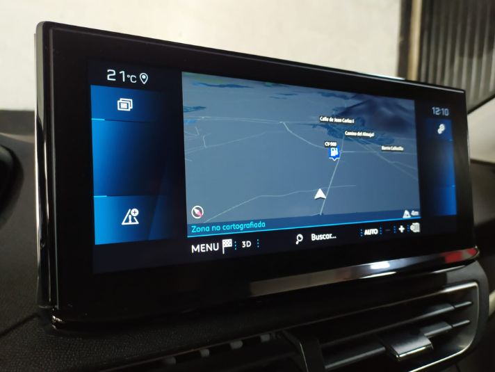 PEUGEOT 5008 1.2 PureTech SS Allure