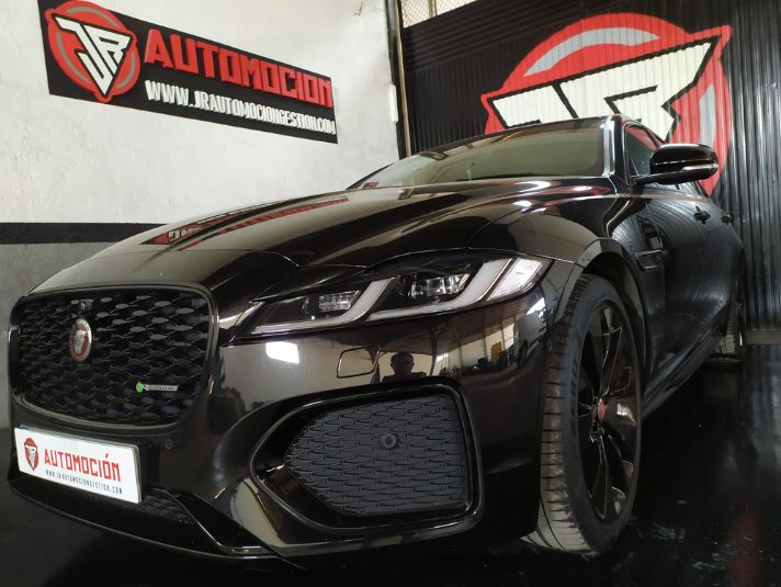 JAGUAR XF 2.0 I4 RWD RDynam S Auto SBrake