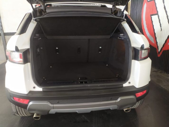 LAND-ROVER Range Rover Evoque 2.0L TD4 4x4 SE Dynamic Auto