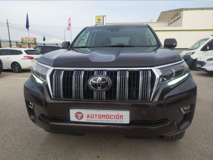 TOYOTA Land Cruiser 2.8 D4D VXL 70 ANIVERSARIO AUTO