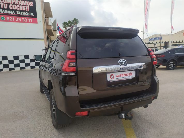 TOYOTA Land Cruiser 2.8 D4D VXL 70 ANIVERSARIO AUTO