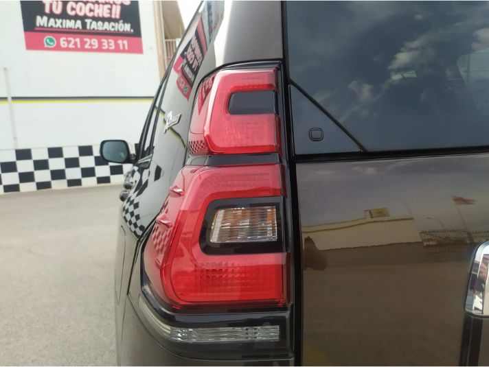 TOYOTA Land Cruiser 2.8 D4D VXL 70 ANIVERSARIO AUTO