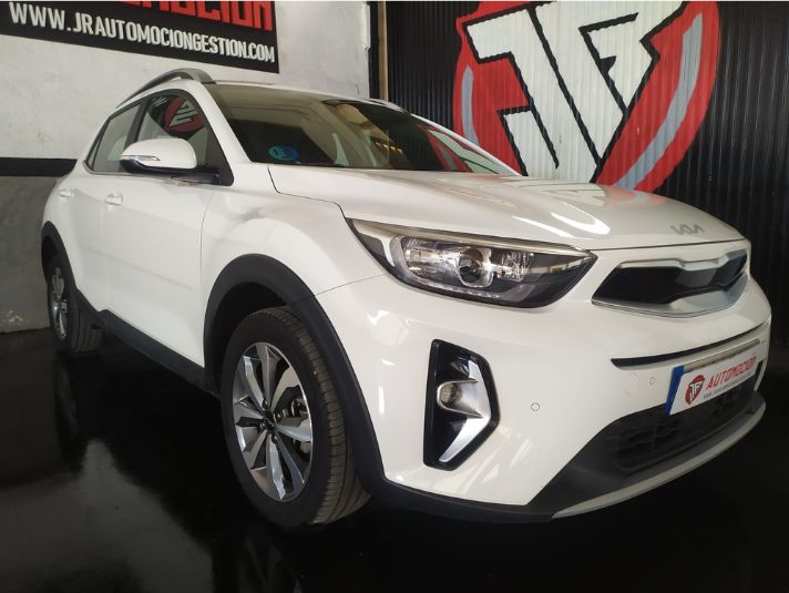 KIA Stonic 1.0 TGDi MHEV MT Drive