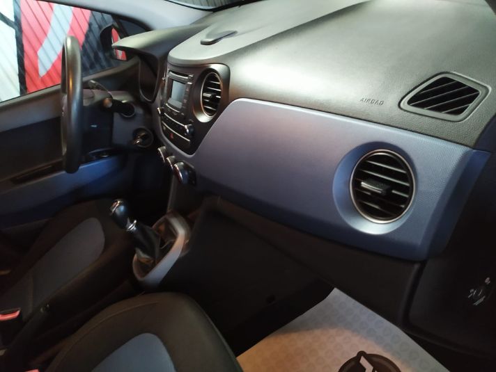 HYUNDAI i10 1.0 Tecno