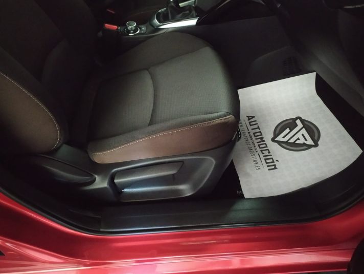 MAZDA Mazda2 1.5 GE Black Tech Edition