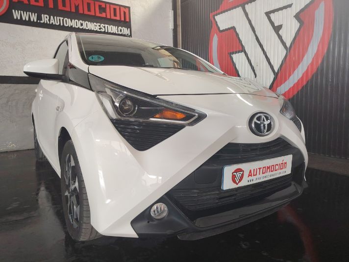 TOYOTA Aygo 1.0 70 xplay