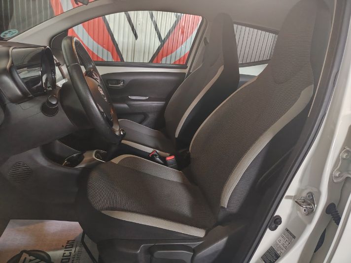 TOYOTA Aygo 1.0 70 xplay