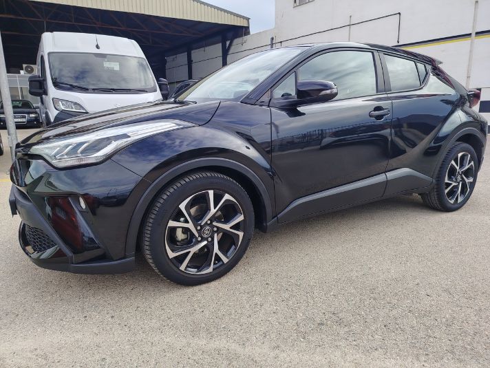 Toyota C-HR+