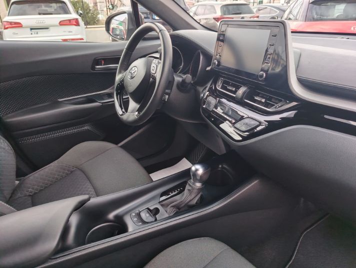 Toyota C-HR+